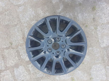 Laden Sie das Bild in den Galerie-Viewer, 1x Alufelge 16 Zoll 5x112 6855106 Mini F56 F55 Rim Wheel FEL8024631540lr