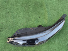 Laden Sie das Bild in den Galerie-Viewer, Frontscheinwerfer Kia Ceed 92101-J7500 Full LED Links Scheinwerfer Headlight