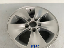 Laden Sie das Bild in den Galerie-Viewer, 1x Alufelge 16 Zoll 7.0" 5x120 34ET Glanz Silber 6775594 BMW E91 E90 Rim Wheel FEL7992408617kf