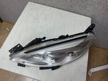 Laden Sie das Bild in den Galerie-Viewer, Frontscheinwerfer Mazda 5 Xenon Links Scheinwerfer Headlight SCH3508556155lj