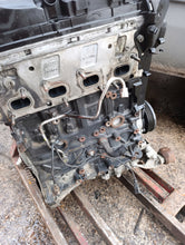 Laden Sie das Bild in den Galerie-Viewer, Motor Audi CGL 2.0 TDI 177PS Diesel Engine Unkomplett