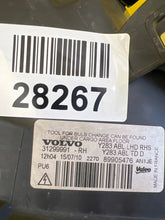 Laden Sie das Bild in den Galerie-Viewer, Frontscheinwerfer Volvo V60 S60 31299991 Xenon Rechts Scheinwerfer Headlight SCH9320300018wp