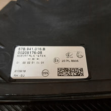 Load image into Gallery viewer, Frontscheinwerfer Skoda Karoq 57B941016B LED Rechts Scheinwerfer Headlight SCH3616582302eu