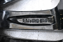 Load image into Gallery viewer, 1x Alufelge 17 Zoll 7.5" 5x112 47ET Glanz Silber 3AA601025G VW Passat Rim Wheel FEL4115686455ti