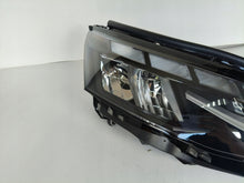 Laden Sie das Bild in den Galerie-Viewer, Frontscheinwerfer VW T7 7T1941036C Rechts Scheinwerfer Headlight