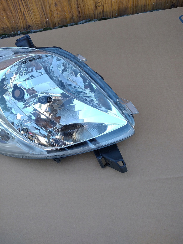 Frontscheinwerfer Toyota Yaris Rechts Scheinwerfer Headlight