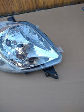 Load image into Gallery viewer, Frontscheinwerfer Toyota Yaris Rechts Scheinwerfer Headlight