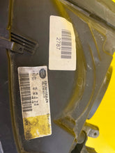 Laden Sie das Bild in den Galerie-Viewer, Frontscheinwerfer Land Rover Sport XBC501553LZN Xenon Links Headlight SCH7474037886pc