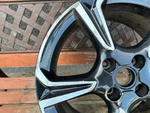 Laden Sie das Bild in den Galerie-Viewer, 1x Alufelge 17 Zoll 7.0&quot; 4x108 38ET 39182183 9852281680 Opel Corsa F Rim Wheel