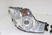 Laden Sie das Bild in den Galerie-Viewer, Frontscheinwerfer Mercedes-Benz A9608200739 Rechts Scheinwerfer Headlight SCH1282765184or