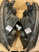 Laden Sie das Bild in den Galerie-Viewer, Frontscheinwerfer Mercedes-Benz Cla A1179065100 A1179065200 Xenon Ein Satz SCH7449817837yz