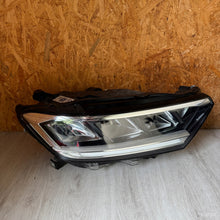 Load image into Gallery viewer, Frontscheinwerfer VW T-Roc 2GA941006F 2GA941005F LED Ein Satz Headlight