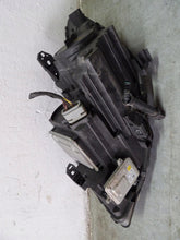 Laden Sie das Bild in den Galerie-Viewer, Frontscheinwerfer Mercedes-Benz Cla C117 A1178201861 Rechts Headlight SCH3166347691ch