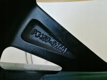Laden Sie das Bild in den Galerie-Viewer, 1x Alufelge 17 Zoll 7.0" 5x114.3 50ET Glanz Schwarz PW457-02001 Toyota Corolla FEL1185152057hi