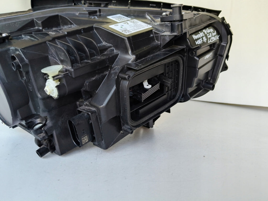 Frontscheinwerfer Mercedes-Benz W247 A2479062503 Links Scheinwerfer Headlight SCH8789904670vr
