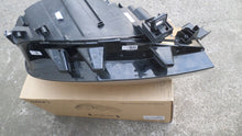 Laden Sie das Bild in den Galerie-Viewer, Frontscheinwerfer VW Id.4 11B941035M LED Links Scheinwerfer Headlight SCH8618441315dv