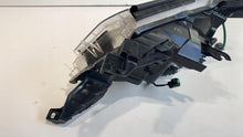 Laden Sie das Bild in den Galerie-Viewer, Frontscheinwerfer Toyota Land Cruiser 8113060M60 Rechts Scheinwerfer Headlight SCH1039829263rq