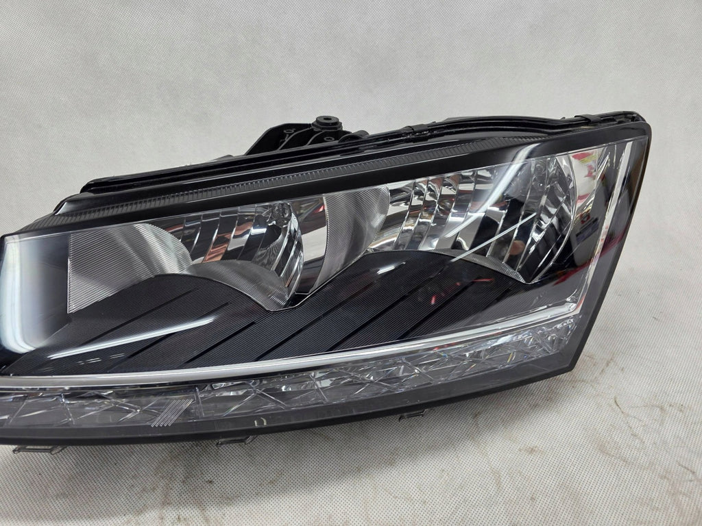 Frontscheinwerfer Skoda Fabia III 6V1941015D Links Scheinwerfer Headlight SCH8869402163dt
