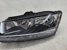 Laden Sie das Bild in den Galerie-Viewer, Frontscheinwerfer Skoda Fabia III 6V1941015D Links Scheinwerfer Headlight SCH8869402163dt