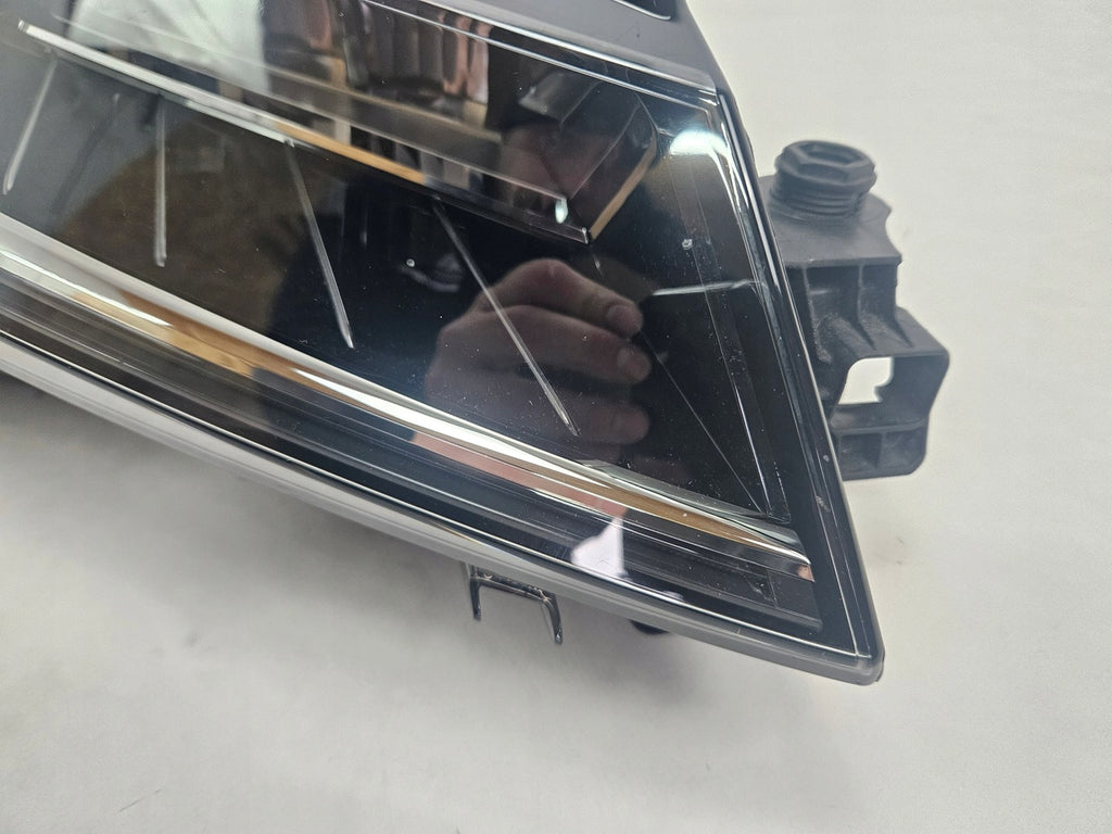 Frontscheinwerfer Skoda Superb III 11500040700 3V1941016D Full LED Rechts SCH1975342668ye