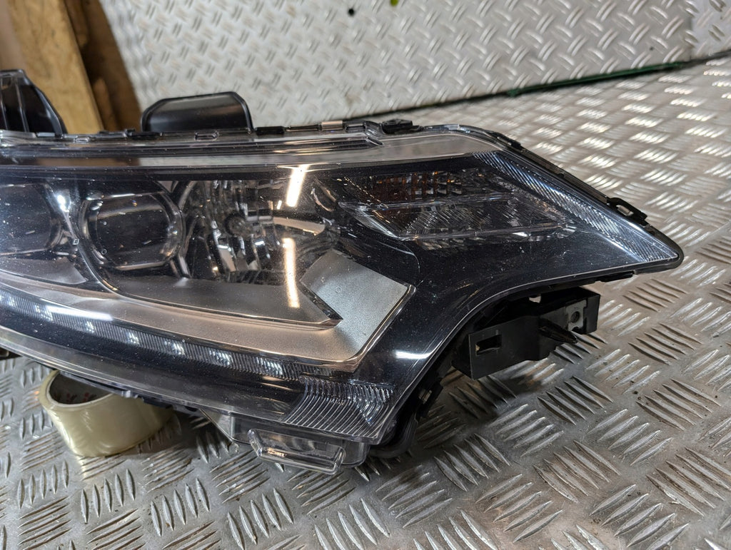Frontscheinwerfer Mitsubishi Outlander III 8301C8-64 LED Rechts Headlight