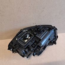 Laden Sie das Bild in den Galerie-Viewer, Frontscheinwerfer Mercedes-Benz Eqa Eqb A2439069000 LED Rechts Headlight SCH2610501866gx