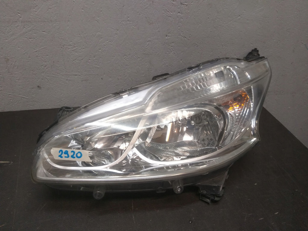 Frontscheinwerfer Peugeot 208 9802221880 Links Scheinwerfer Headlight