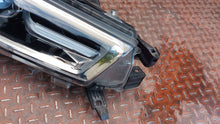 Load image into Gallery viewer, Frontscheinwerfer Toyota Hilux VIII 81110-0KP41 1EJ-923363-040A LED Rechts SCH6354284463iq