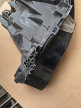 Laden Sie das Bild in den Galerie-Viewer, Frontscheinwerfer Renault Talisman 260100184 Rechts Scheinwerfer Headlight SCH3820476385xw