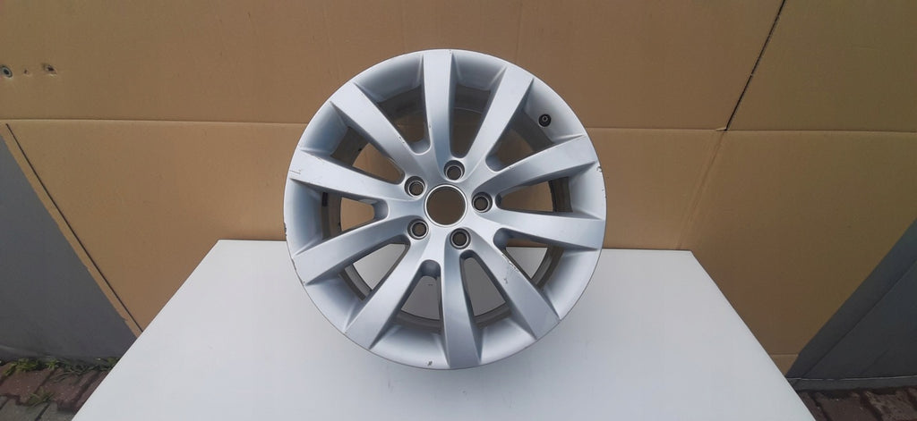 1x Alufelge 17 Zoll 7.0" 5x112 33ET Glanz Silber 1K8601025 VW Scirocco Rim Wheel