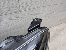 Laden Sie das Bild in den Galerie-Viewer, Frontscheinwerfer Mazda 2 D43N-51040 Links Scheinwerfer Headlight SCH6980645862bb