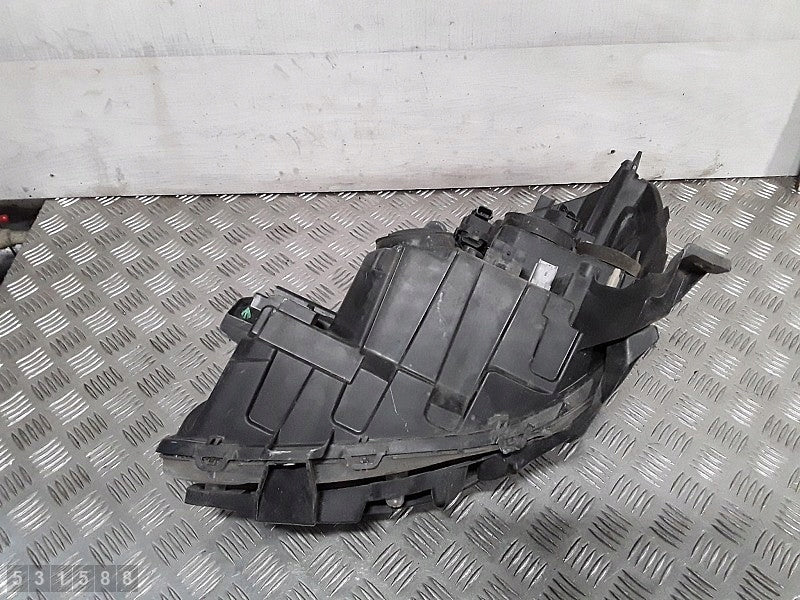 Frontscheinwerfer Renault Clio III 8200775878 Rechts Scheinwerfer Headlight SCH7564687725ox