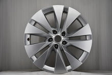 Load image into Gallery viewer, 1x Alufelge 19 Zoll 8.0" 5x112 45ET Glanz Silber 5LA601025Q Skoda Enyaq FEL4192616675gq