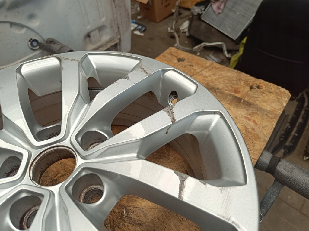 1x Alufelge 17 Zoll 7.0" 5x114.3 40ET Glanz Silber 403008177DC Renault Kadjar FEL5879948500td