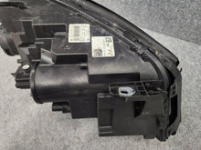 Laden Sie das Bild in den Galerie-Viewer, Frontscheinwerfer Mercedes-Benz X156 A1569062300 Links Scheinwerfer Headlight SCH7561785605nx