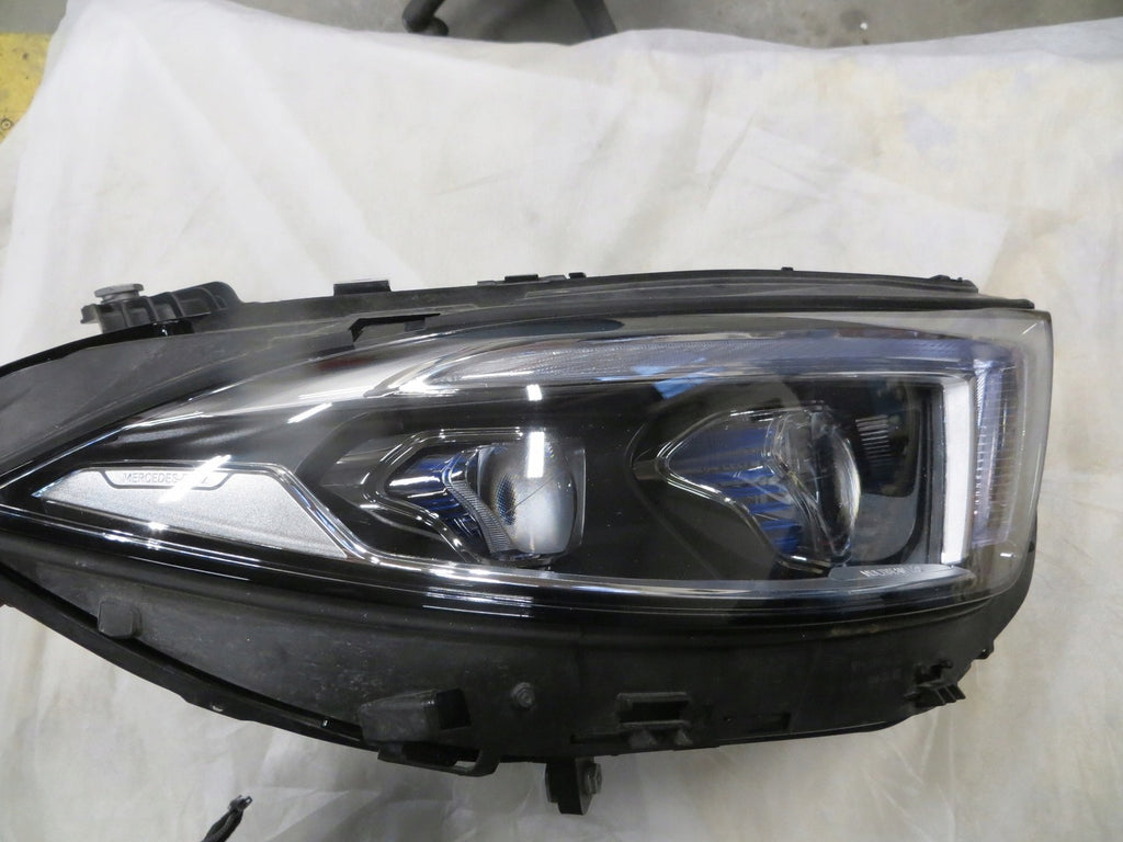 Frontscheinwerfer Mercedes-Benz Cls A2579068400 LED Rechts Headlight