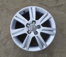 Load image into Gallery viewer, 1x Alufelge 17 Zoll 7.0" 5x112 46ET Glanz Silber 8K0601025N Audi A4 B8 Rim Wheel FEL8933446744hm