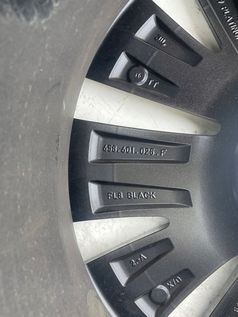 1x Alufelge 17 Zoll 6.5" 5x100 40ET Glanz Grau 658601025A Mg Kamiq Rim Wheel FEL5469921338dx