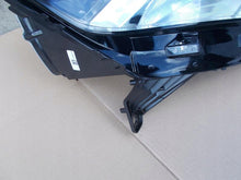 Load image into Gallery viewer, Frontscheinwerfer Dacia Sandero III 260107920 Rechts Scheinwerfer Headlight SCH9588717580jv
