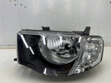 Laden Sie das Bild in den Galerie-Viewer, Frontscheinwerfer Mitsubishi L200 8301B461 Links Scheinwerfer Headlight SCH6306445015ws