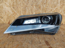 Laden Sie das Bild in den Galerie-Viewer, Frontscheinwerfer Skoda Superb I 3V1941017B Xenon Ein Stück (Rechts oder Links)