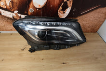 Laden Sie das Bild in den Galerie-Viewer, Frontscheinwerfer Mercedes-Benz Gla A1569061800 Xenon Rechts Headlight SCH1871243094ds
