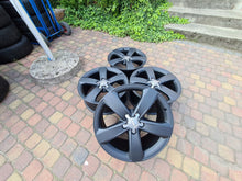 Laden Sie das Bild in den Galerie-Viewer, 4x Alufelge 18 Zoll 7.5" 5x112 37ET Glanz Silber 4G0601025M Audi A6 I Rim Wheel FEL4147327020tp