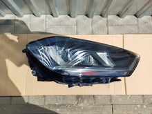 Laden Sie das Bild in den Galerie-Viewer, Frontscheinwerfer VW Sportsvan 517941034B Xenon Rechts Scheinwerfer Headlight SCH6418825007hq