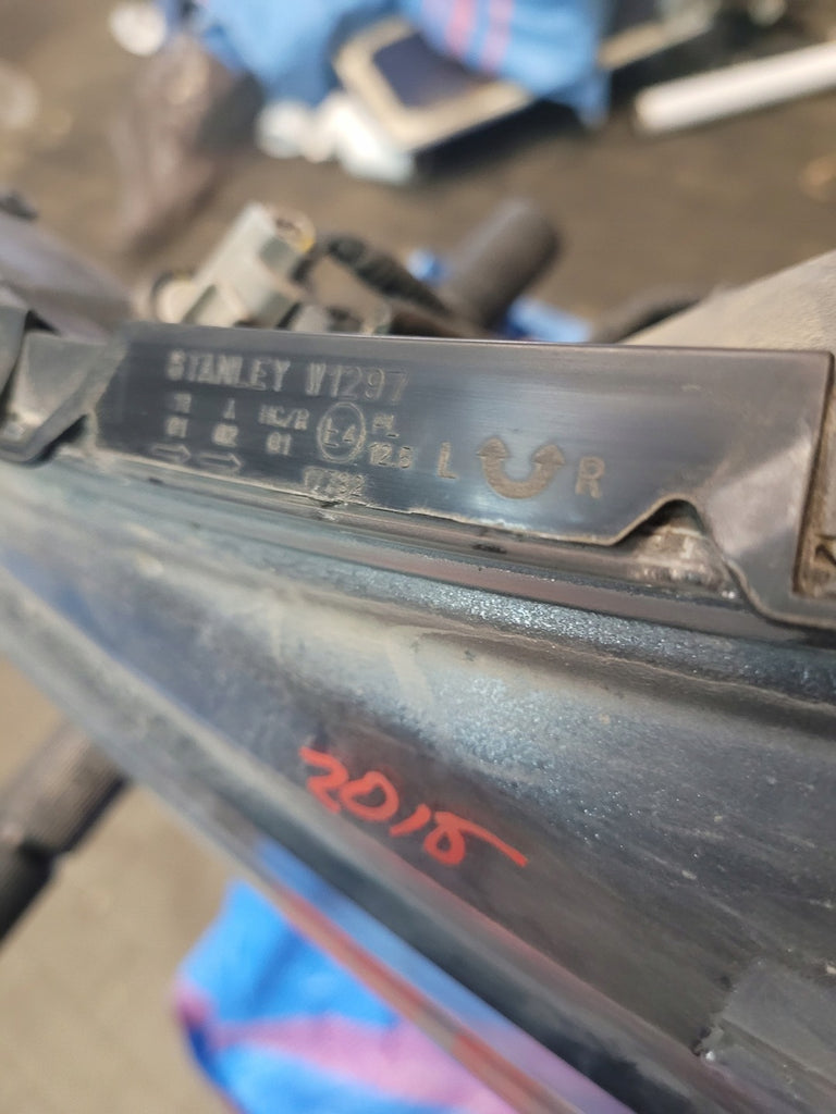 Frontscheinwerfer Honda Jazz W1297 Links Scheinwerfer Headlight