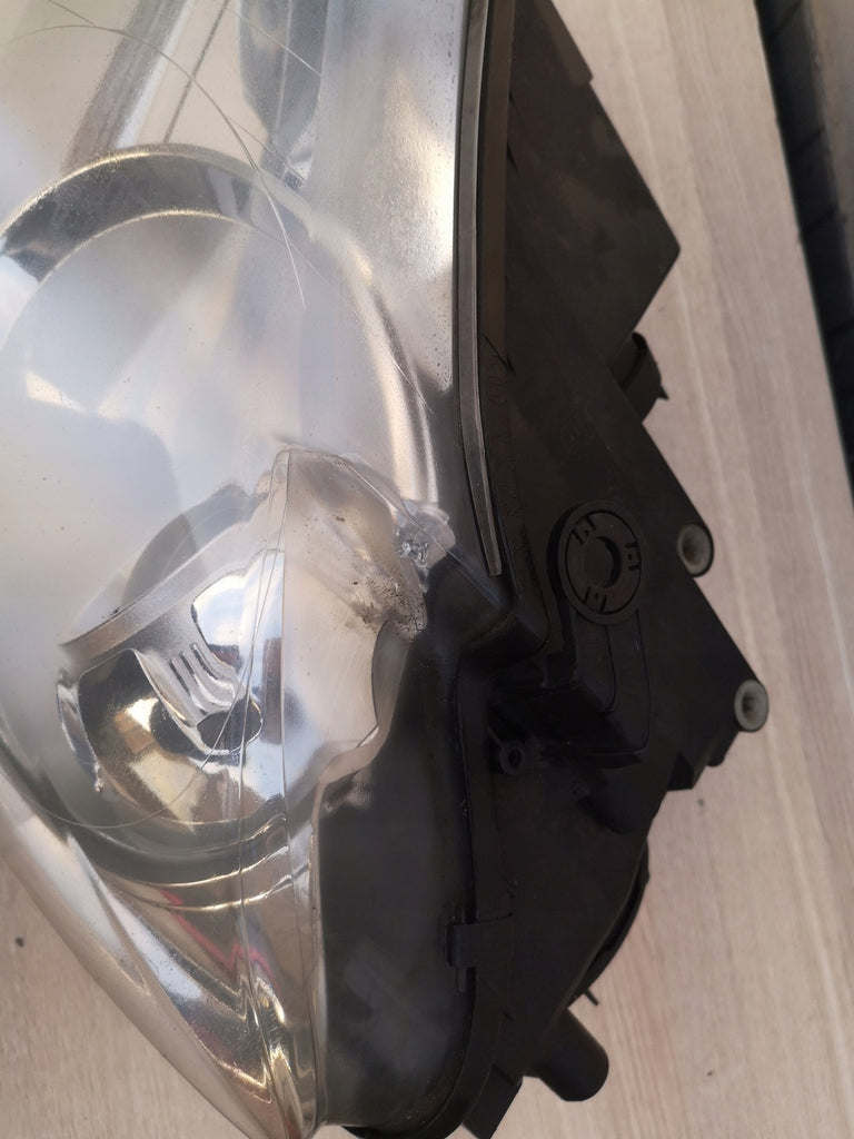 Frontscheinwerfer VW Touran 1T1941006B LED Ein Stück (Rechts oder Links)