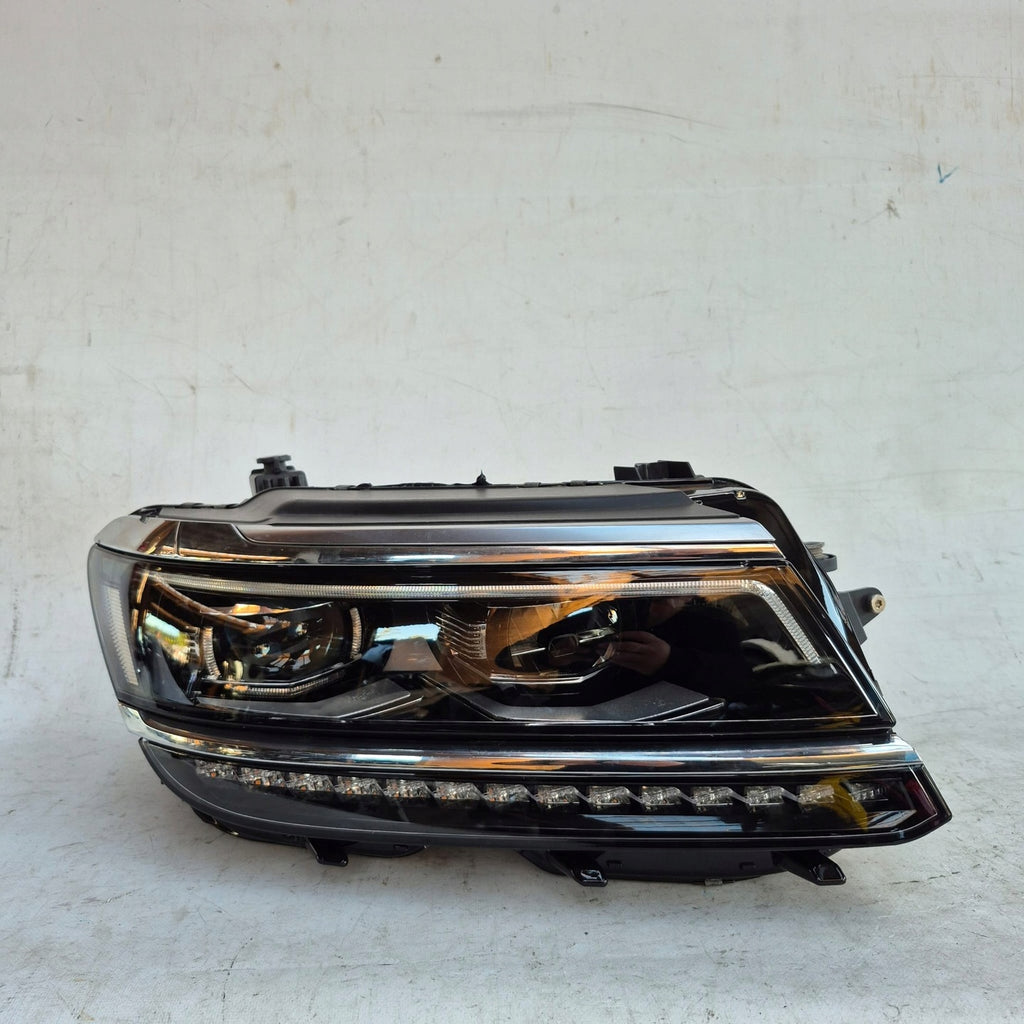 Frontscheinwerfer VW Tiguan 5NB941082D Full LED Rechts Scheinwerfer Headlight