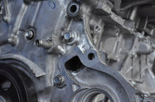 Load image into Gallery viewer, Motor Toyota C-Hr 2ZR-FXE 1.8 122PS 90kW 22TKm 2021 Diesel Engine Unkomplett