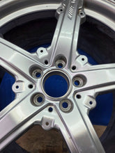 Load image into Gallery viewer, 1x Alufelge 20 Zoll 5x112 A2954012300 Mercedes-Benz Eqe V295 Rim Wheel FEL2114001337sg