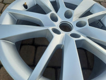 Load image into Gallery viewer, 1x Alufelge 17 Zoll 7.0" 5x112 49ET Silber 5E0601025 Skoda Octavia Rim Wheel FEL9424456111fm